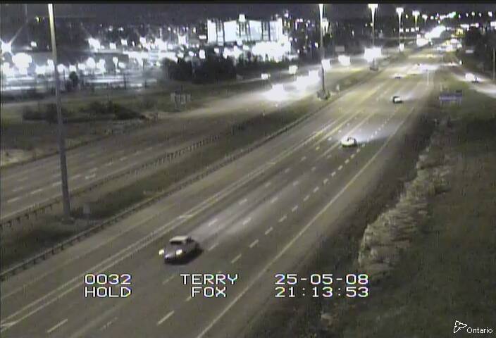 Traffic camera image at 2025-05-09 01:20:45