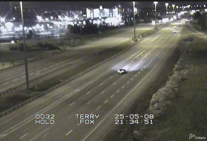 Traffic camera image at 2025-05-09 01:40:34