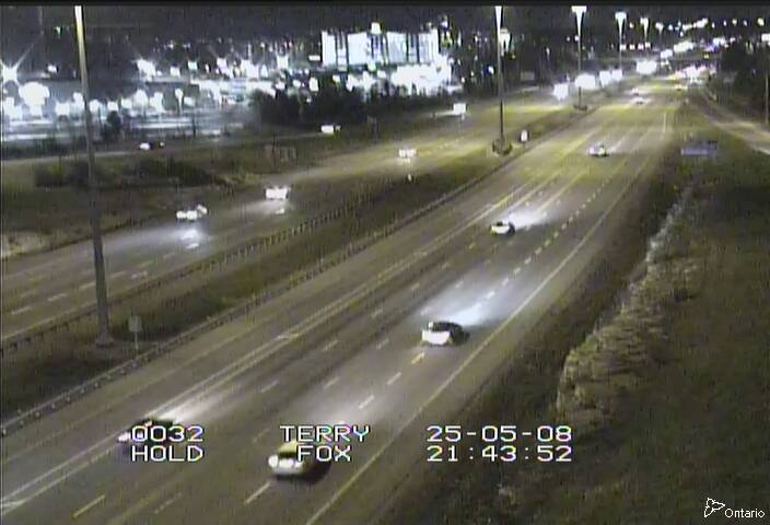 Traffic camera image at 2025-05-09 01:50:37