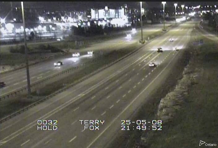 Traffic camera image at 2025-05-09 01:55:41