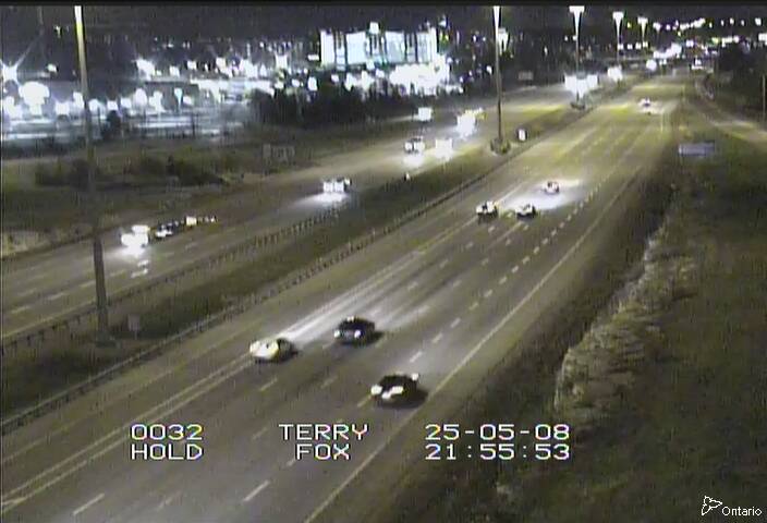 Traffic camera image at 2025-05-09 02:00:42