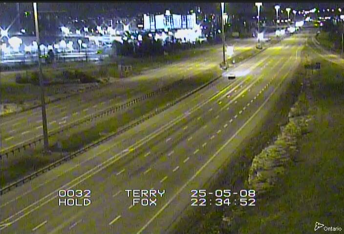 Traffic camera image at 2025-05-09 02:40:44