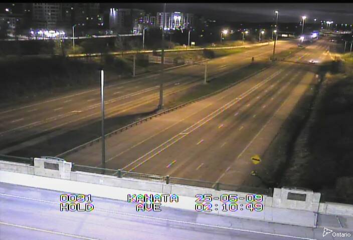 Traffic camera image at 2025-05-09 06:15:43