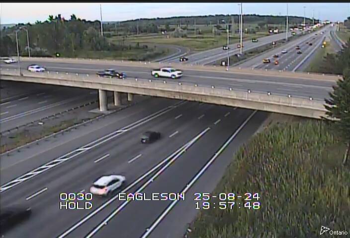 Traffic camera image at 2025-08-25 00:00:57