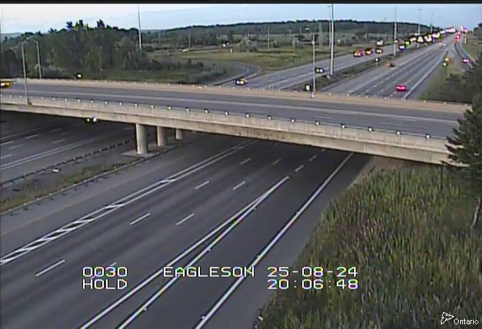Traffic camera image at 2025-08-25 00:10:57