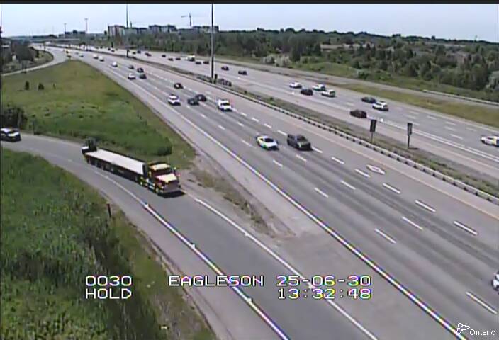 Traffic camera image at 2025-06-30 17:37:37