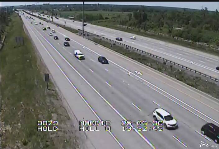 Traffic camera image at 2025-06-30 17:37:37