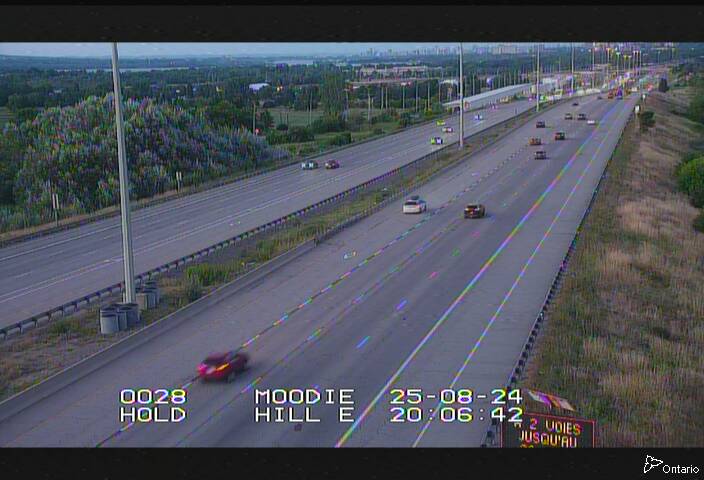 Traffic camera image at 2025-08-25 00:10:57