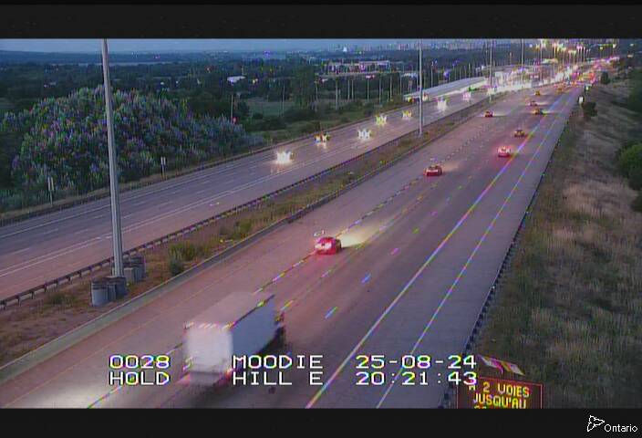 Traffic camera image at 2025-08-25 00:25:55