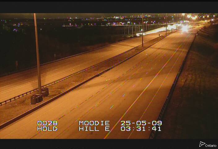 Traffic camera image at 2025-05-09 07:36:24