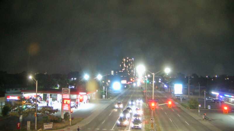 Traffic camera image at 2025-08-04 01:35:10
