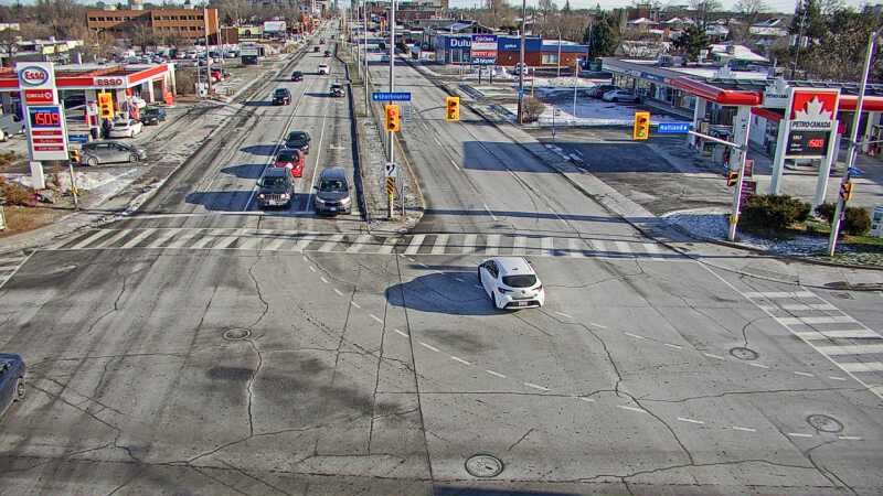 Traffic camera image at 2024-12-21 15:45:45