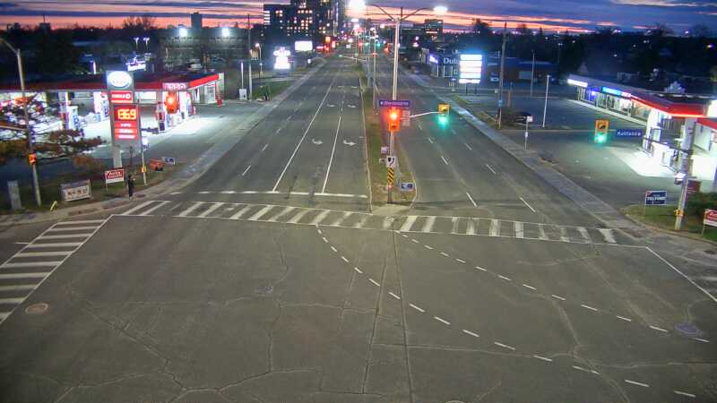 Traffic camera image at 2025-04-25 09:30:26