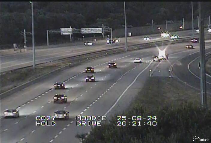 Traffic camera image at 2025-08-25 00:25:55