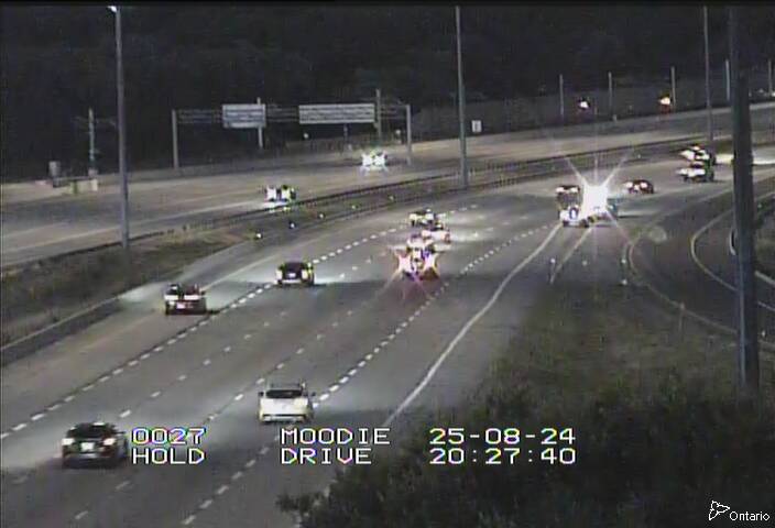 Traffic camera image at 2025-08-25 00:30:59