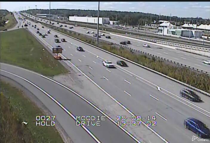 Traffic camera image at 2025-09-14 17:40:56