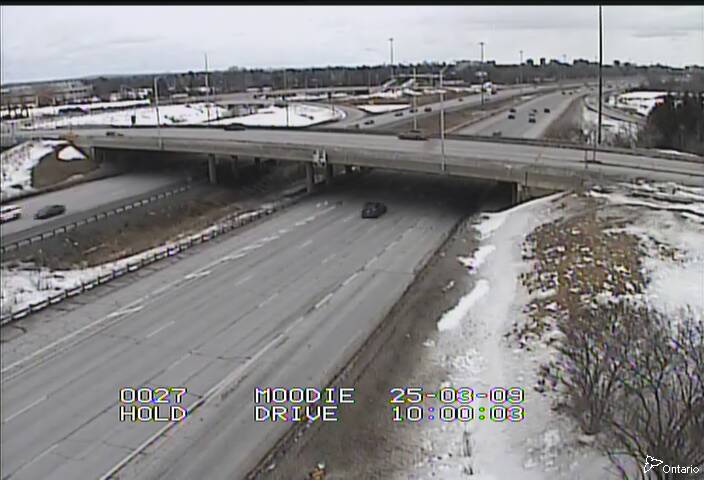 Traffic camera image at 2025-03-09 15:05:45