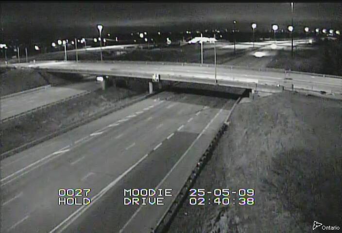Traffic camera image at 2025-05-09 06:45:42