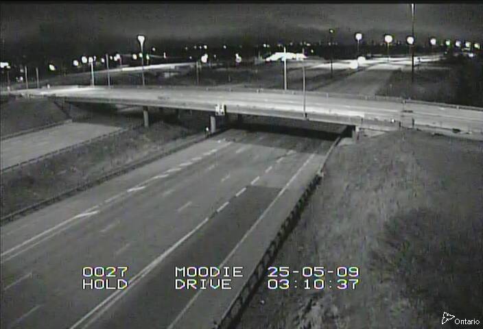 Traffic camera image at 2025-05-09 07:15:37