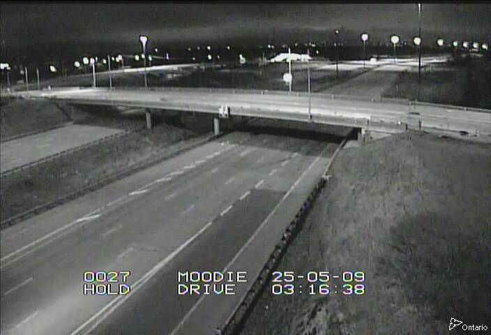 Traffic camera image at 2025-05-09 07:20:44