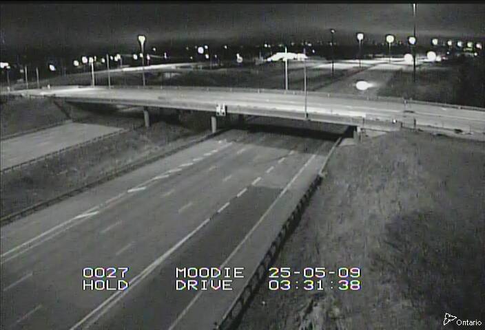 Traffic camera image at 2025-05-09 07:36:24