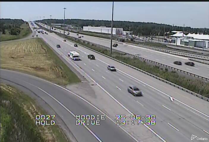 Traffic camera image at 2025-06-30 17:21:09