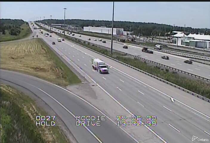 Traffic camera image at 2025-06-30 17:37:37