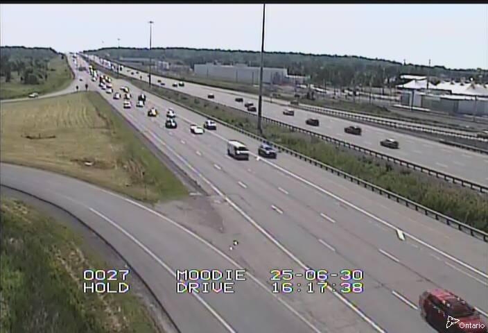 Traffic camera image at 2025-06-30 20:21:11