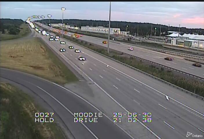 Traffic camera image at 2025-07-01 01:06:06