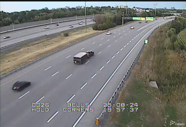 Traffic camera image at 2025-08-25 00:00:57