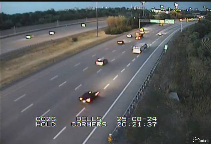 Traffic camera image at 2025-08-25 00:25:55