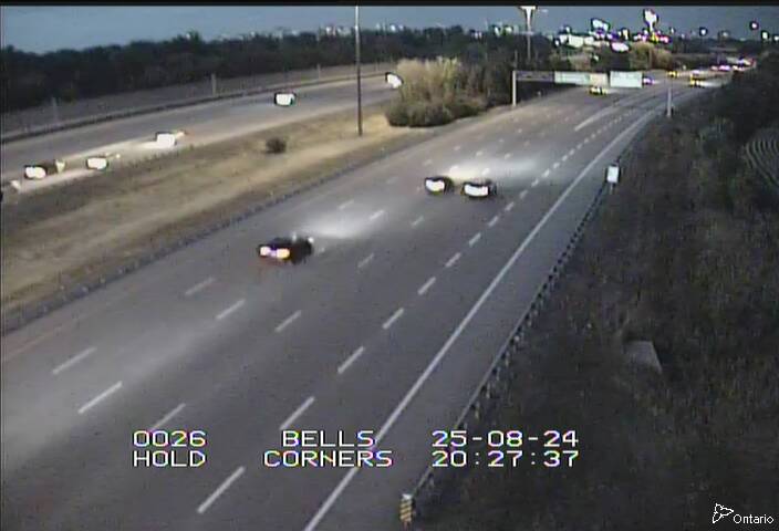 Traffic camera image at 2025-08-25 00:30:59