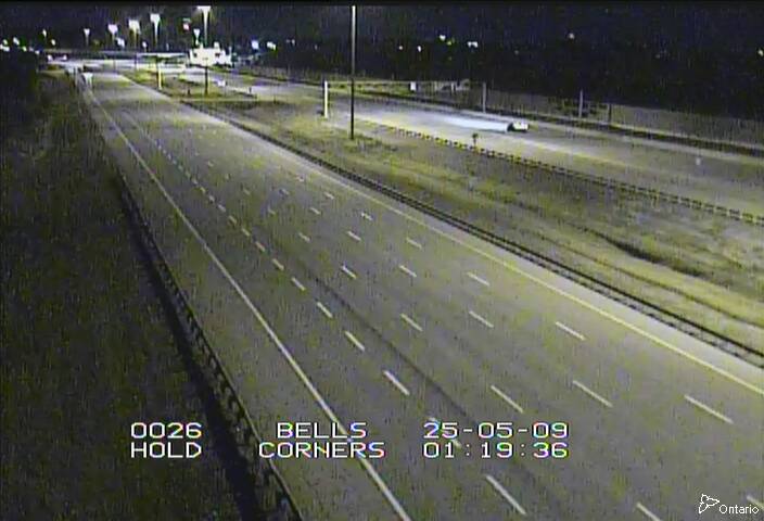 Traffic camera image at 2025-05-09 05:25:43