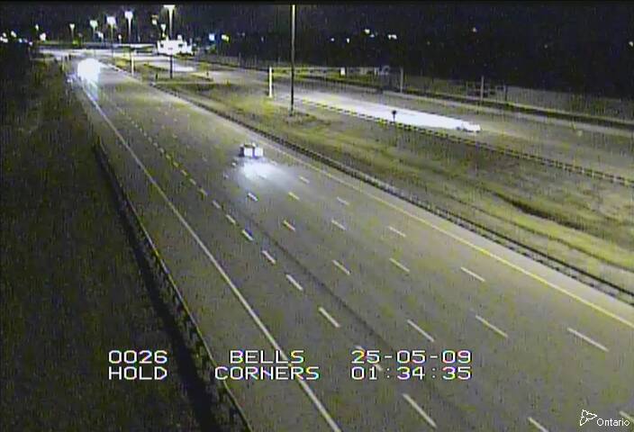 Traffic camera image at 2025-05-09 05:40:42