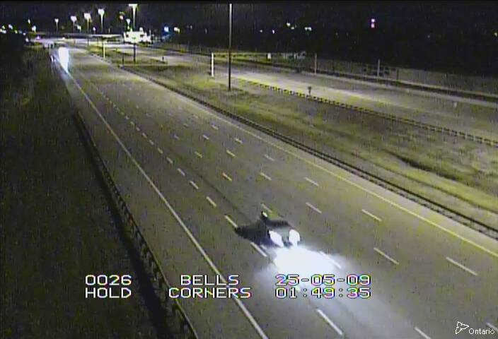 Traffic camera image at 2025-05-09 05:55:40