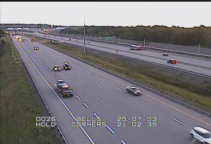 Traffic camera image at 2025-07-04 01:06:04