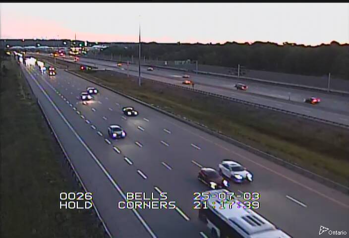 Traffic camera image at 2025-07-04 01:20:59