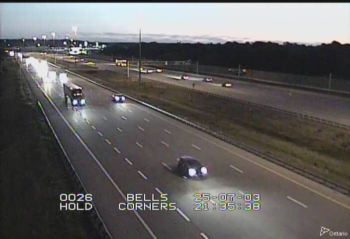 Traffic camera image at 2025-07-04 01:41:03