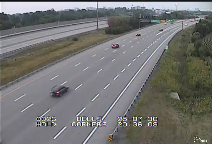 Traffic camera image at 2025-07-31 00:40:52