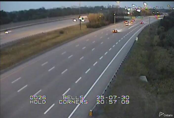 Traffic camera image at 2025-07-31 01:00:56