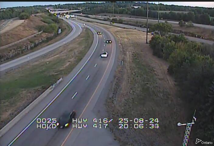 Traffic camera image at 2025-08-25 00:10:57