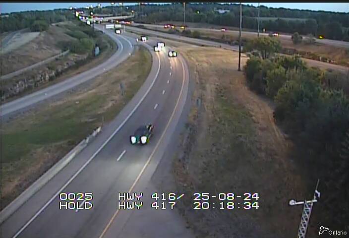 Traffic camera image at 2025-08-25 00:20:49