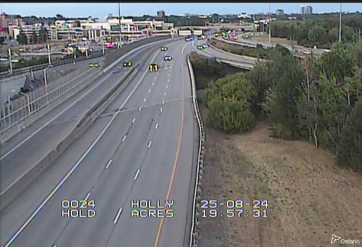 Traffic camera image at 2025-08-25 00:00:57