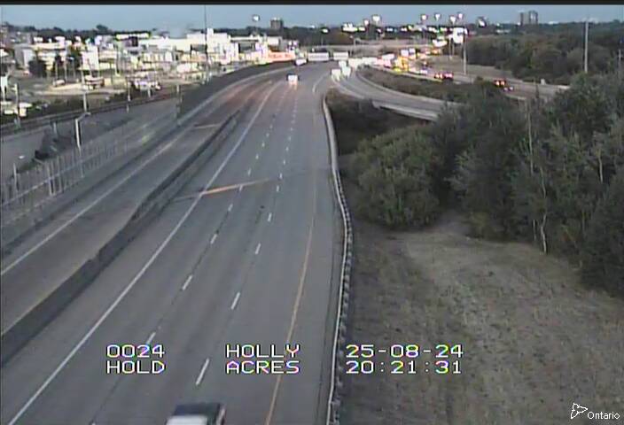 Traffic camera image at 2025-08-25 00:25:55