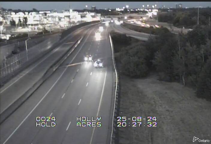 Traffic camera image at 2025-08-25 00:30:59