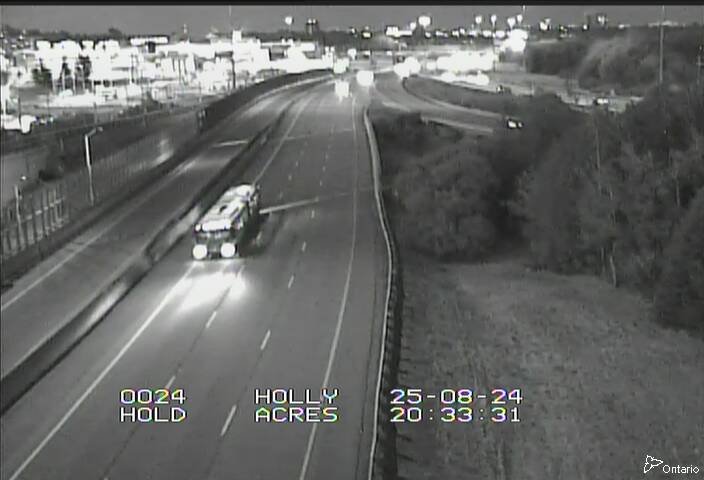 Traffic camera image at 2025-08-25 00:35:55