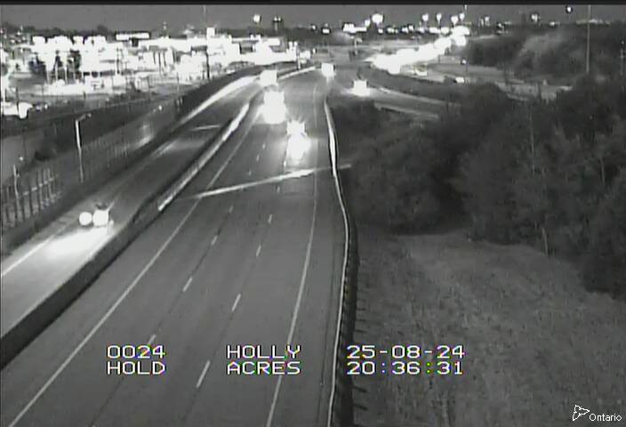 Traffic camera image at 2025-08-25 00:40:56