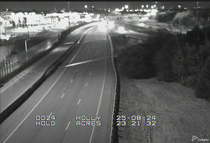 Traffic camera image at 2025-08-25 03:26:02