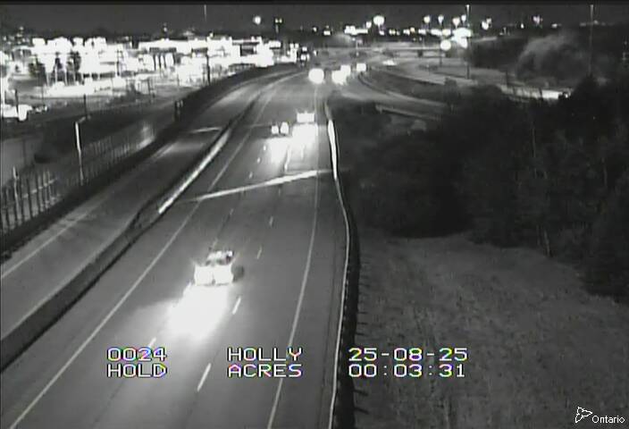 Traffic camera image at 2025-08-25 04:05:59