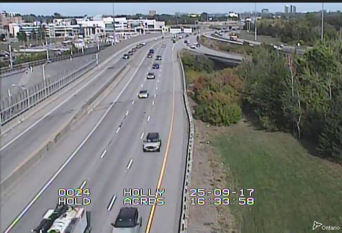 Traffic camera image at 2025-09-17 20:35:56